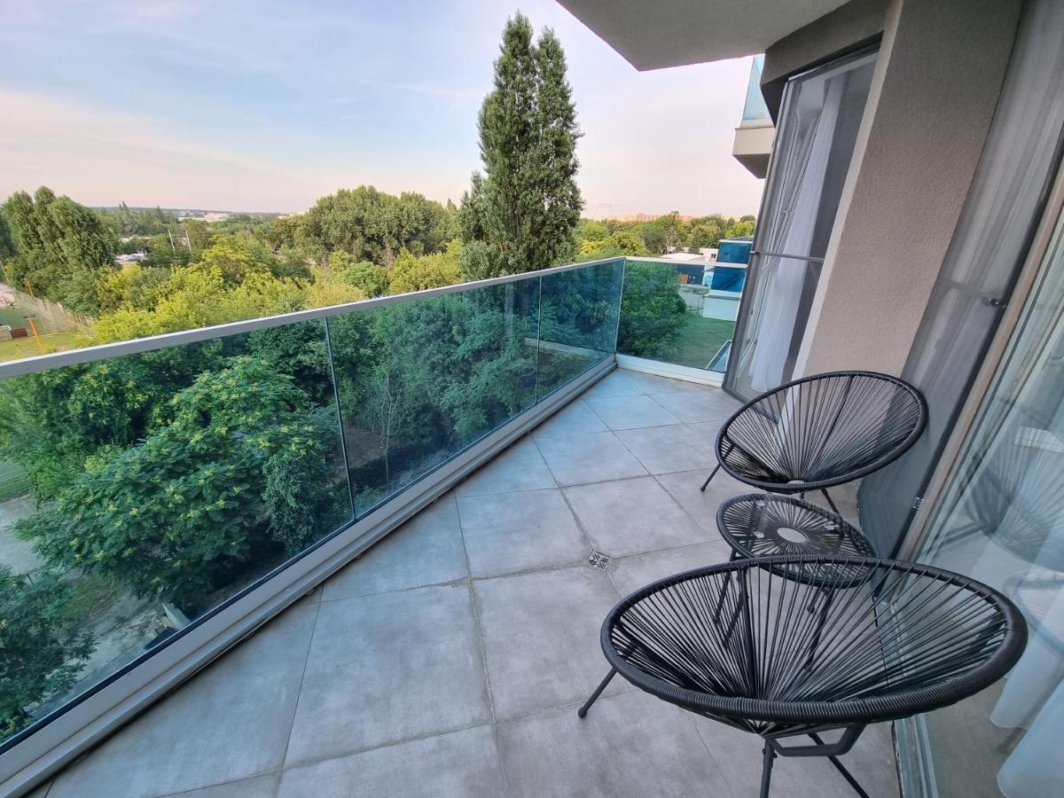 Grand Look & Best Location For Business On Bukarest Exterior foto